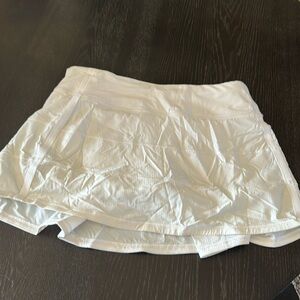 Lulu lemon skirt with liner